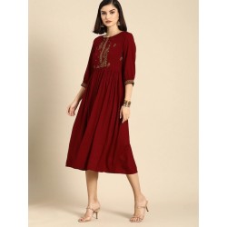 индийское  красное платье миди с вышивкой S