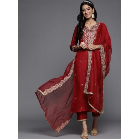 индийский праздничный костюм красный с вышивкой XL