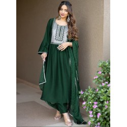 индийский женский костюм зеленый с вышивкой М
