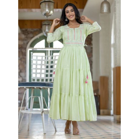 длинное индийское платье нежно зеленое с вышивкой L