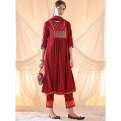 индийский женский брючный костюм красный с вышивкой M