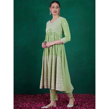индийский зеленый праздничный костюм с вышивкой XL