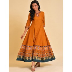 длинное индийское платье горчичное с вышивкой и принтом L