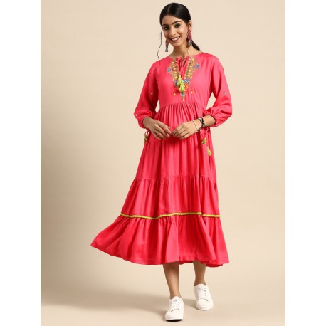 индийское платье розовое с вышивкой