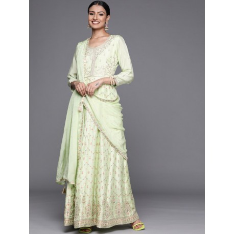 индийский женский праздничный костюм зеленый