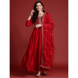 праздничный женский индийский костюм красный с вышивкой