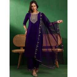 индийский женский праздничный костюм фиолетовый
