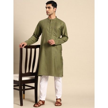 индийская мужская зеленая курта и белые брюки