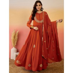 индийский женский костюм праздничный кирпичный
