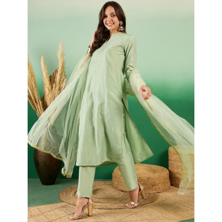 индийский зеленый костюм с вышивкой