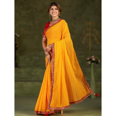 индийское сари желтое с красной отделкой