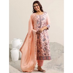 индийский женский костюм персиковый с узорами