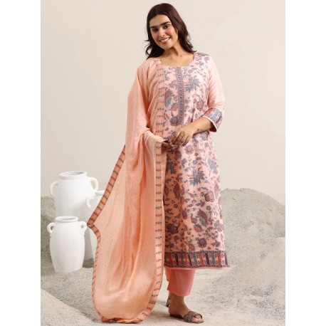 индийский женский костюм персиковый с узорами